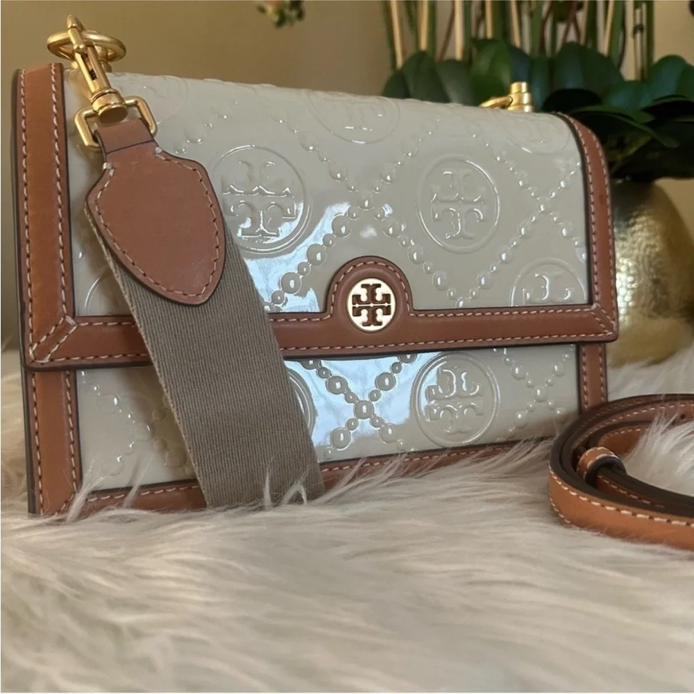 New Tory Burch T MONOGRAM PATENT EMBOSSED SMALL SHOULDER BAG